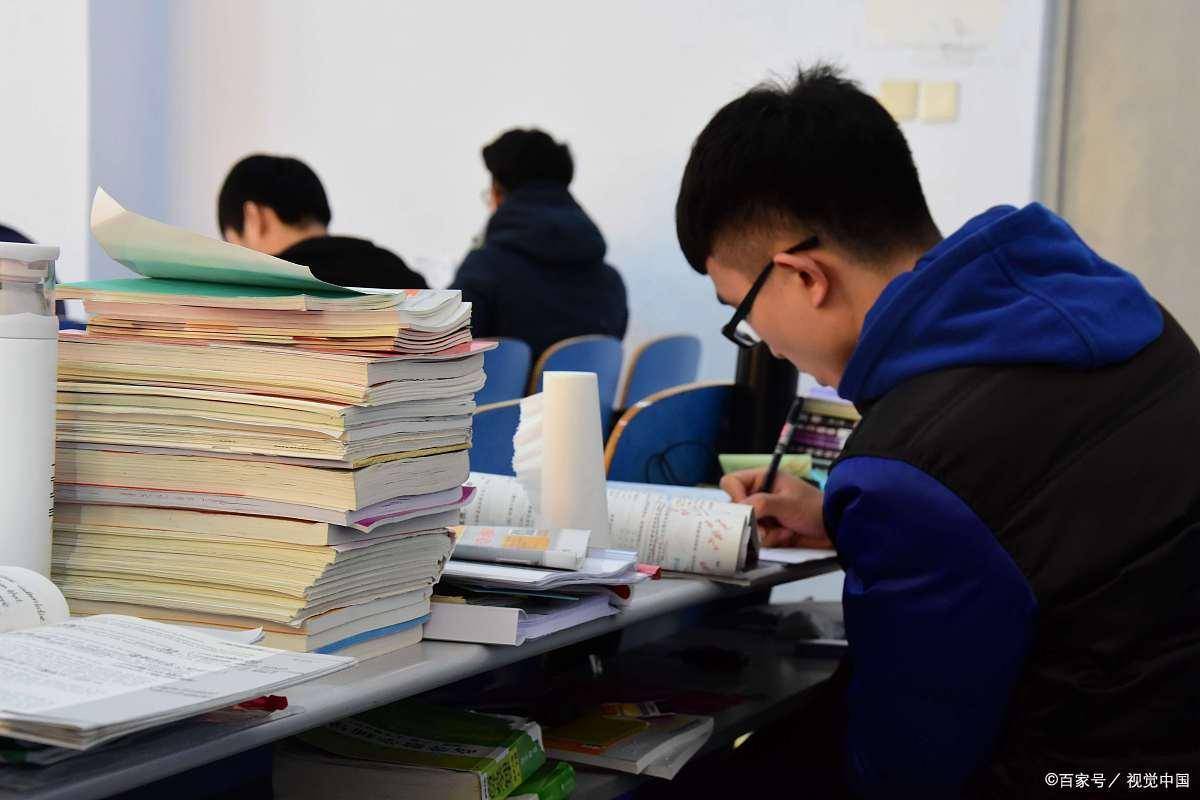 广西大学电气专硕复试成绩公示，初试405分被刷，263分考生却上岸