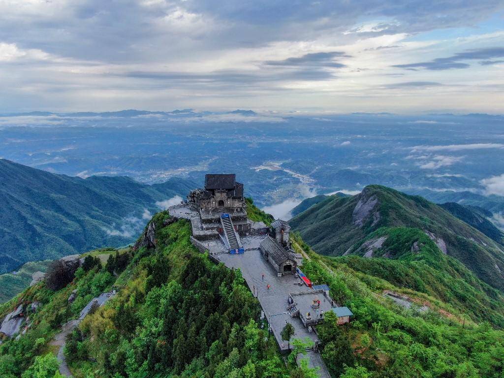 五岳名山分别是指哪几座山？你了解多少，你又征服了几座？