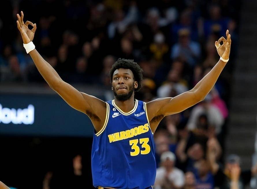 天赋与限制:怀斯曼在金州勇士队的表现分析与交易决定解读_球员_战术