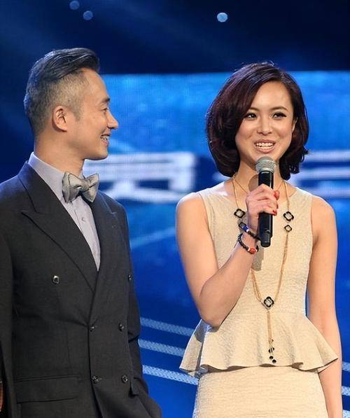 2013年9月25日,王萌萌与程磊低调领证.