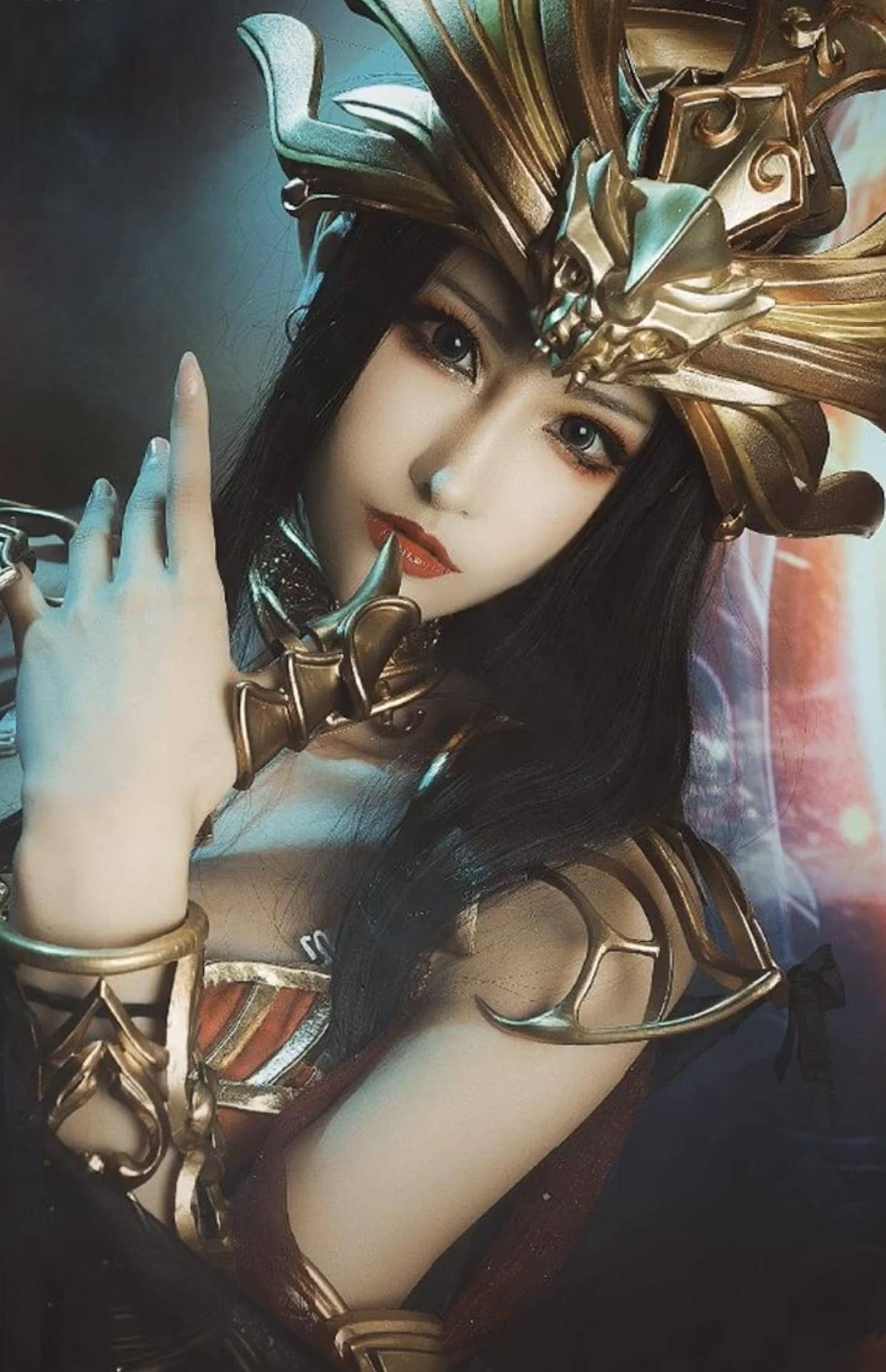 中间还隔着一个云韵,如果拍真人版续集,你觉得让谁来美杜莎女王谁合适