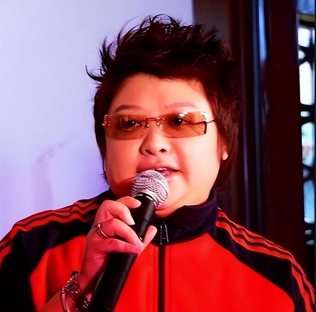 韩红母亲雍西:女儿是她的骄傲,52岁女儿至今单身是她的心病_表演_父母