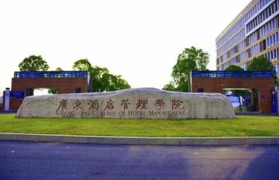 深圳職業技術學院 公辦 高職院校 _ 深圳信息職業技術學院 民辦 高職院校 _長江工程職業技術學院分數線