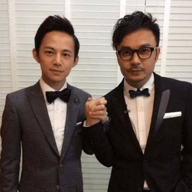 2015年何炅执导的栀子花开中,传闻与该片的演员柴格关系匪浅,不仅一起