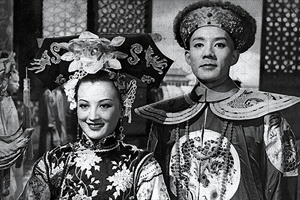 《清宫怨》的相识锁住了他与妻子慕容婉儿的缘分,可演员终究活成了