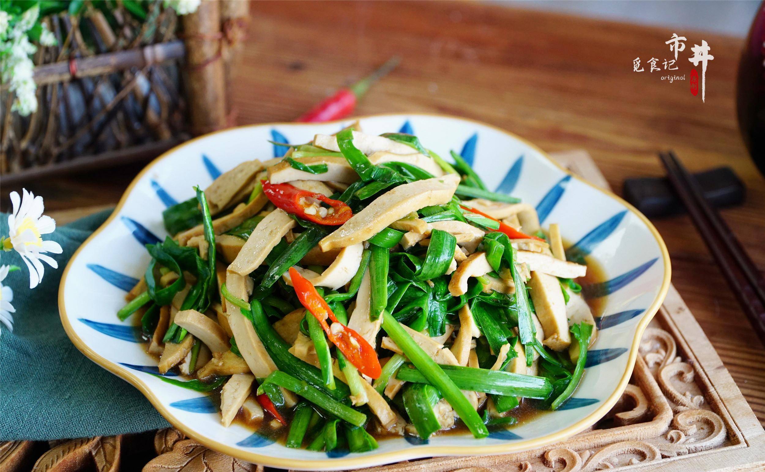 大鱼大肉靠边站,推荐5道时令小炒,春天记得给家人尝尝鲜_油麦菜_香椿