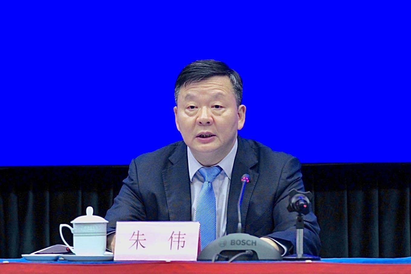 广东省发改委朱伟:大湾区市场一体化水平明显提高_跨境_发展_港澳