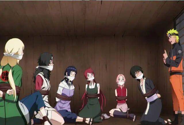 故事一开始我们就看到木叶的六大美女竟然被绑架了,这六大美女分别是