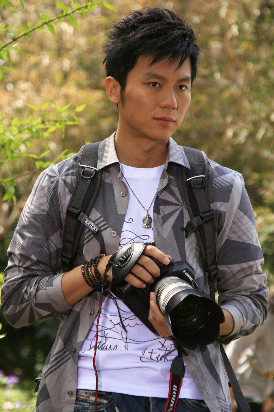 平日装憨厚,酒后就乱性,两个中年男演员不慎中招_李晨_王迅_管理