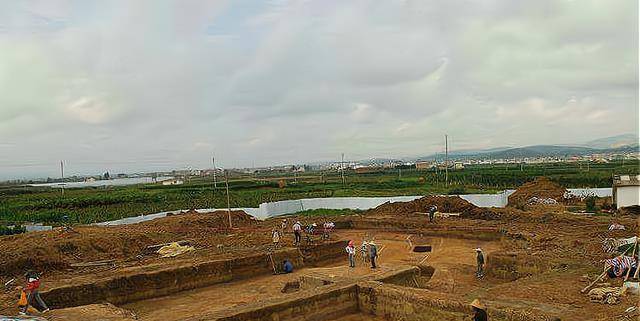 当时,在云南地区,主要有两个族群,一个是古滇国,还有一个就是昆明人