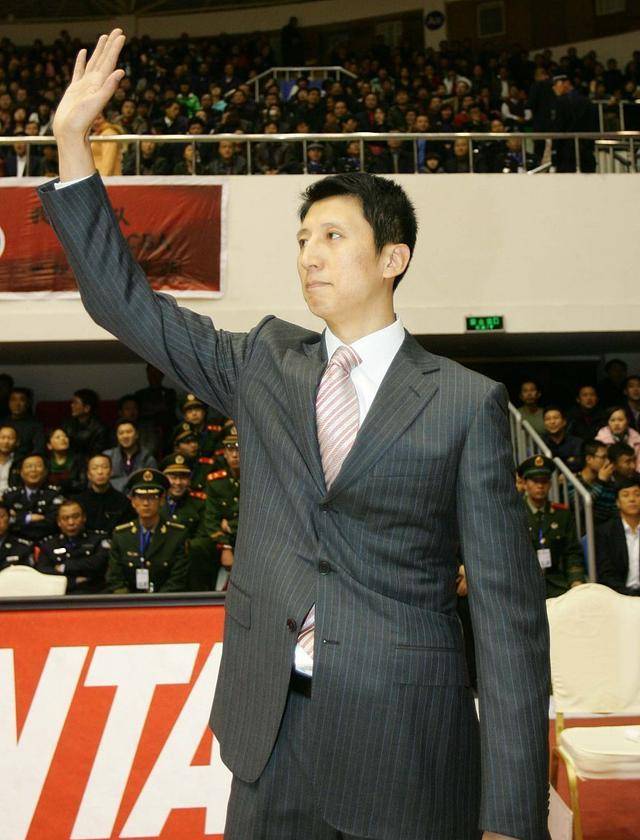 王晗开窍主场大胜浙江战广州有望杀入8强_常规赛_兰兹伯格_郭士强