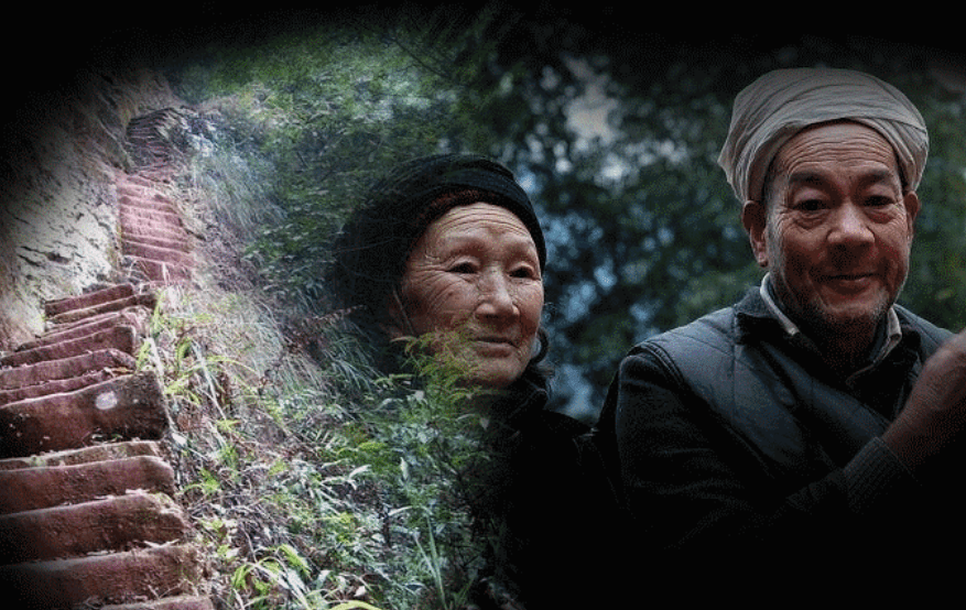 二十世纪中叶,重庆小伙子刘国江偶然的机会看了一眼大他十岁的徐朝清