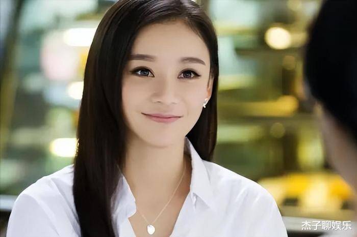 4位祸从口出的女星,揭人短,大聊性事,撒谎成性,凉的一点不冤_费贞