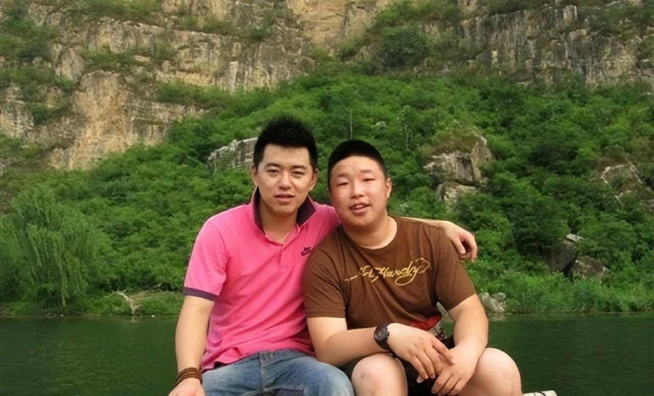 德云社大哥冯照洋凌晨发文,讲述自己的小遗憾,晒剧本被观众调侃_作品