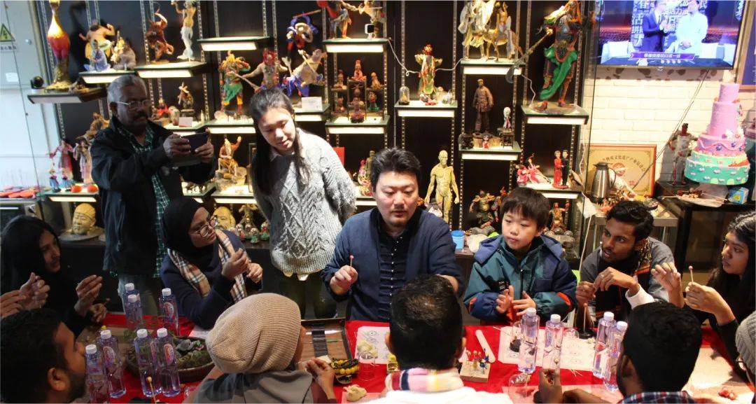 让"面人"走向潮流走近 80后匠人张倍源了解他和面塑的故事_文化_作品