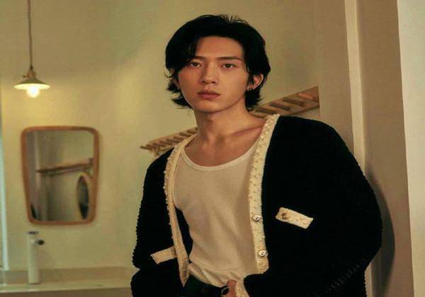 井柏然身边的五个男人,一人反目成仇一人险被其"掰弯"_付辛博_王中磊