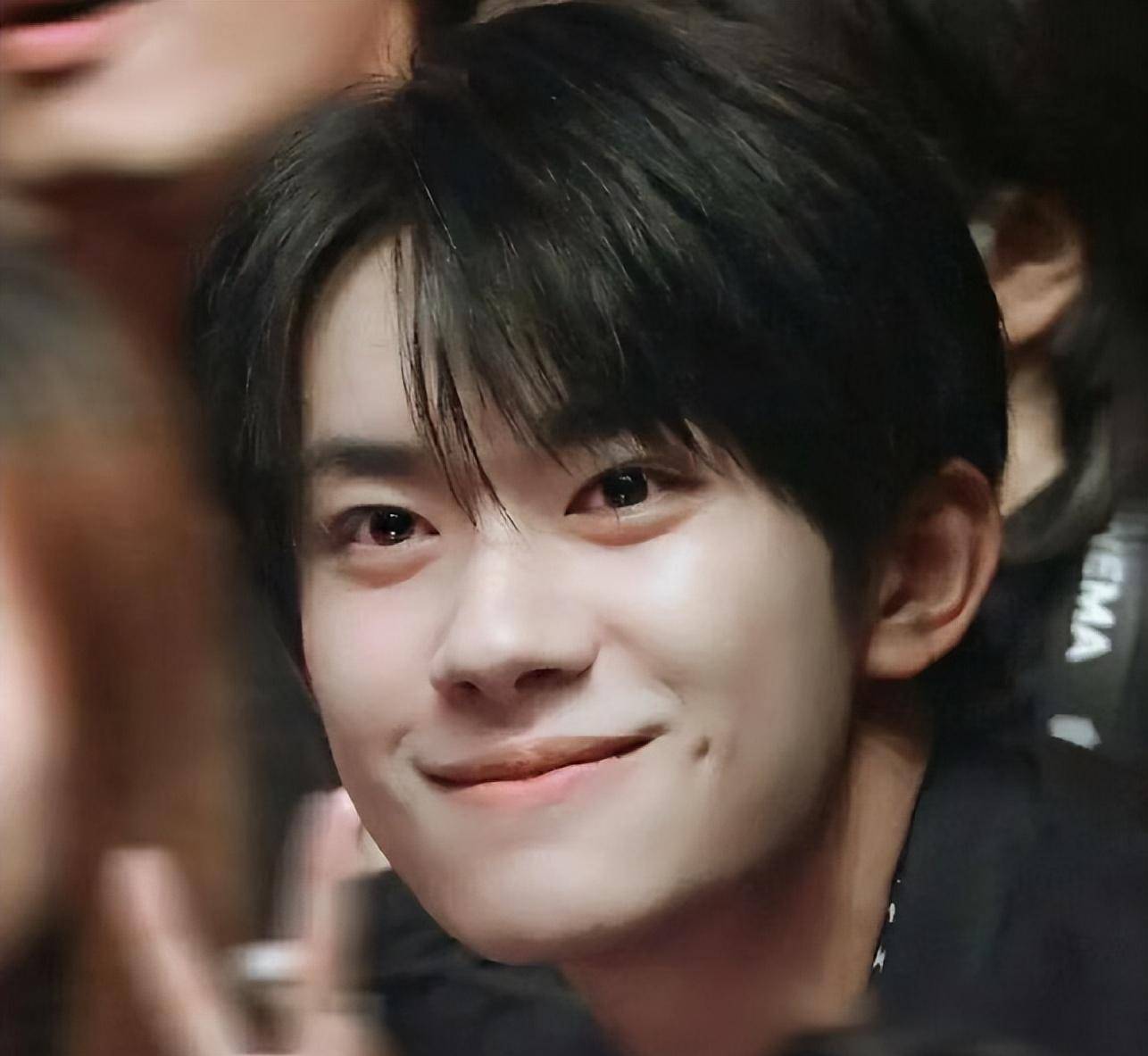 曝王俊凯与杨幂有染,养嫂子?