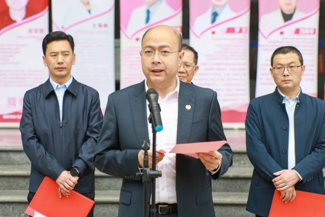 旬阳市人民政府副市长向甲锋,旬阳市卫健局党委委员,副局长高斌,西安