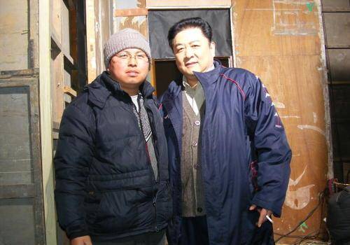 他为当演员从电视辞职,有过3段婚姻,最后被小20岁娇妻骗光财产_刘斌