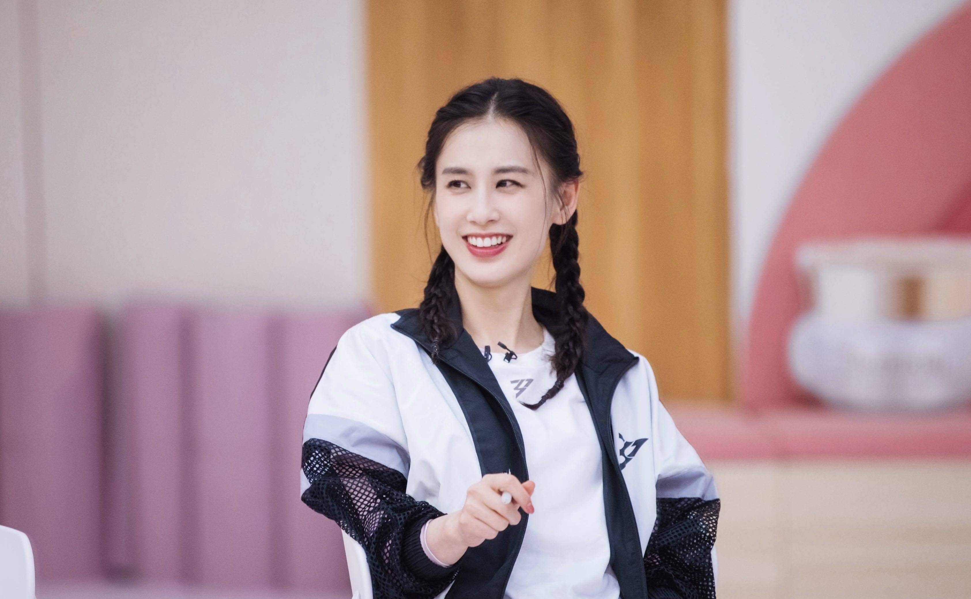 黄圣依:出身书香门第却当了明星,嫁入豪门一年2亿零花钱_周星驰_时候