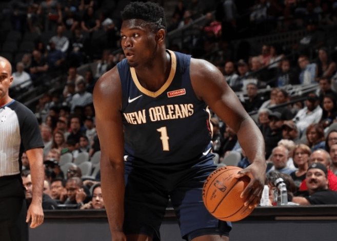 新奥尔良鹈鹕深陷困境,媒体建议球队交易蔡恩·威廉森_球员_未来_实力