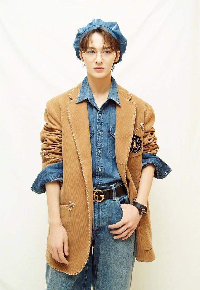 蔡徐坤粉丝太过分,朱正廷不顾兄弟情面,将其粉丝告上法庭!