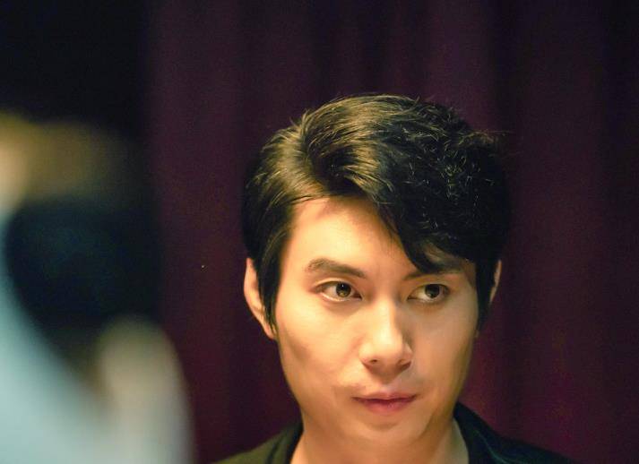 周星驰还拍了《美人鱼》续集,女主还是这位,男主因出演喜剧走红_林允