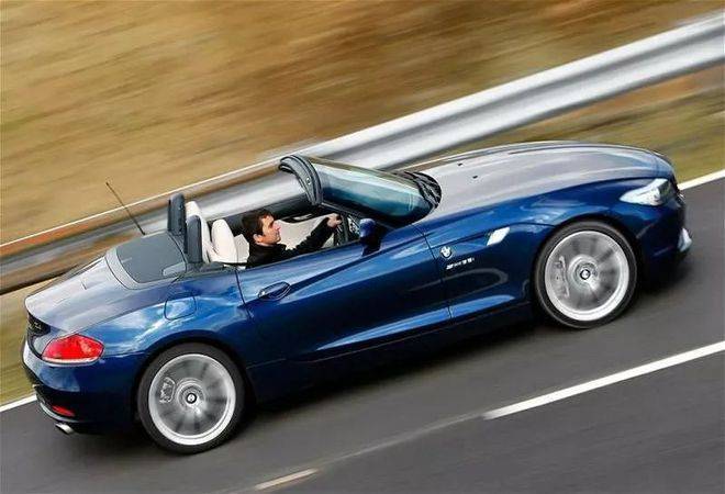 武汉保时捷车友会俱乐部草帽姐的保时捷多壕?