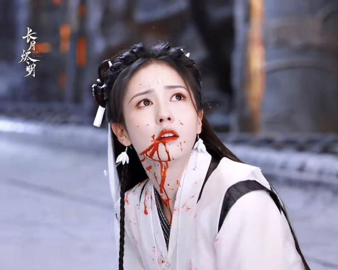 古装妆真是越看越妖娆了,陈都灵,白鹿,孙珍妮……圈里的照片真的很美