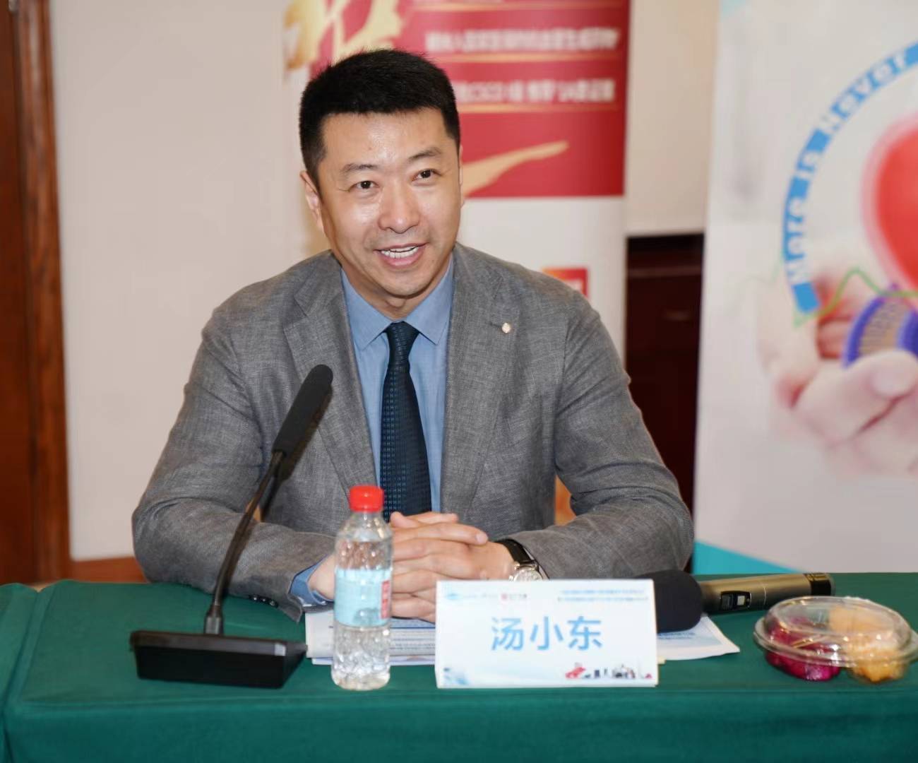 汤小东教授在致辞中表示,本次会议对骨肿瘤的诊断治疗提供了很好的