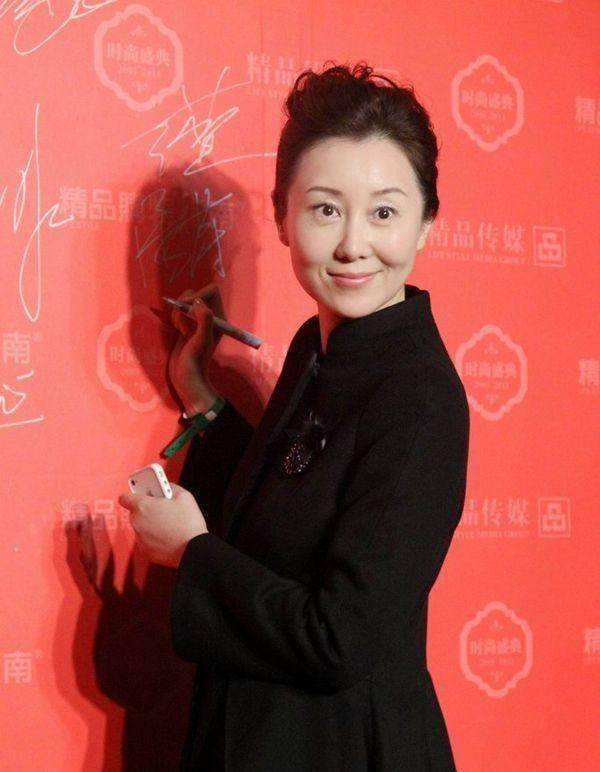 孙楠前妻与现任妻子的对比照,果然爱情与长相无关_潘蔚_高尔夫_原因
