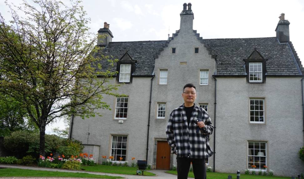 "好酒好蔡"掌门人蔡昊是美食美酒圈007一样的存在_鱼子酱_中国_食材