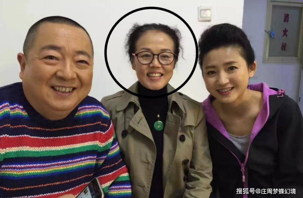 董浩,金龟子,鞠萍,这些主持人都是童年的回忆.