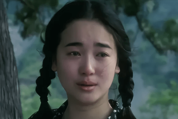 《红月亮》:20000元"卖"掉女儿,"逼"她嫁给跑了老婆的光棍_豆豆_文志