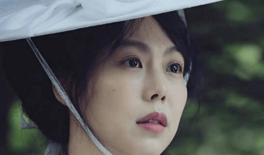 话,姐姐是漩涡本身,国外还有个演员身上也有这种气,人间中毒女主角