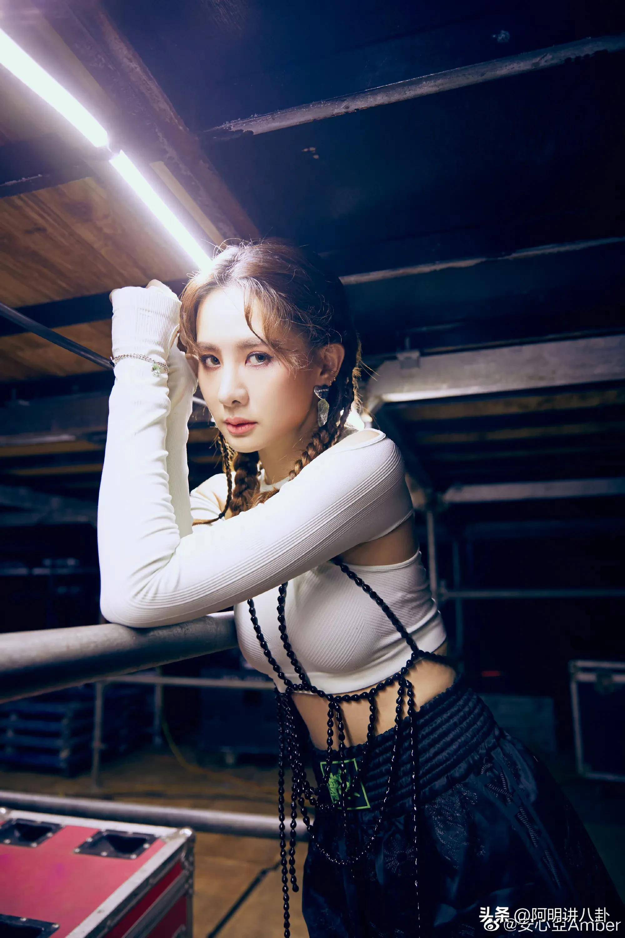 性感小天后安心亚,身材火辣诱惑,童颜娇媚动人,让人忍不住沉迷_生活