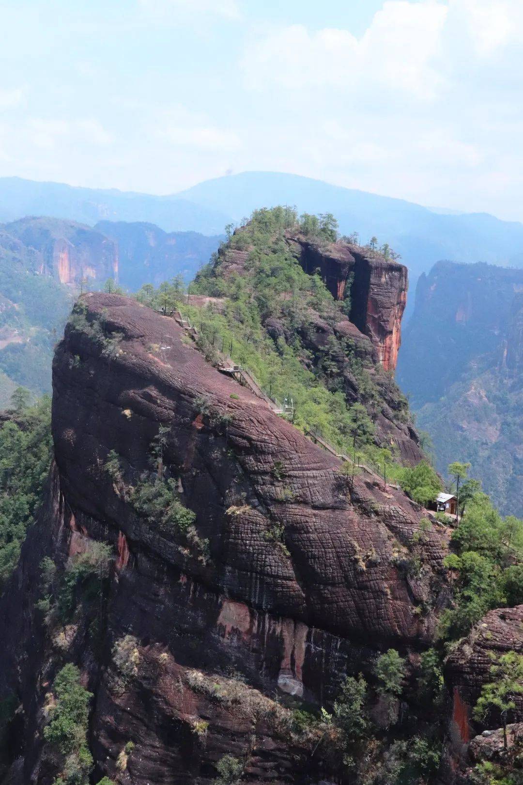 去黎明老君山领略秀美山川,体验风土人情