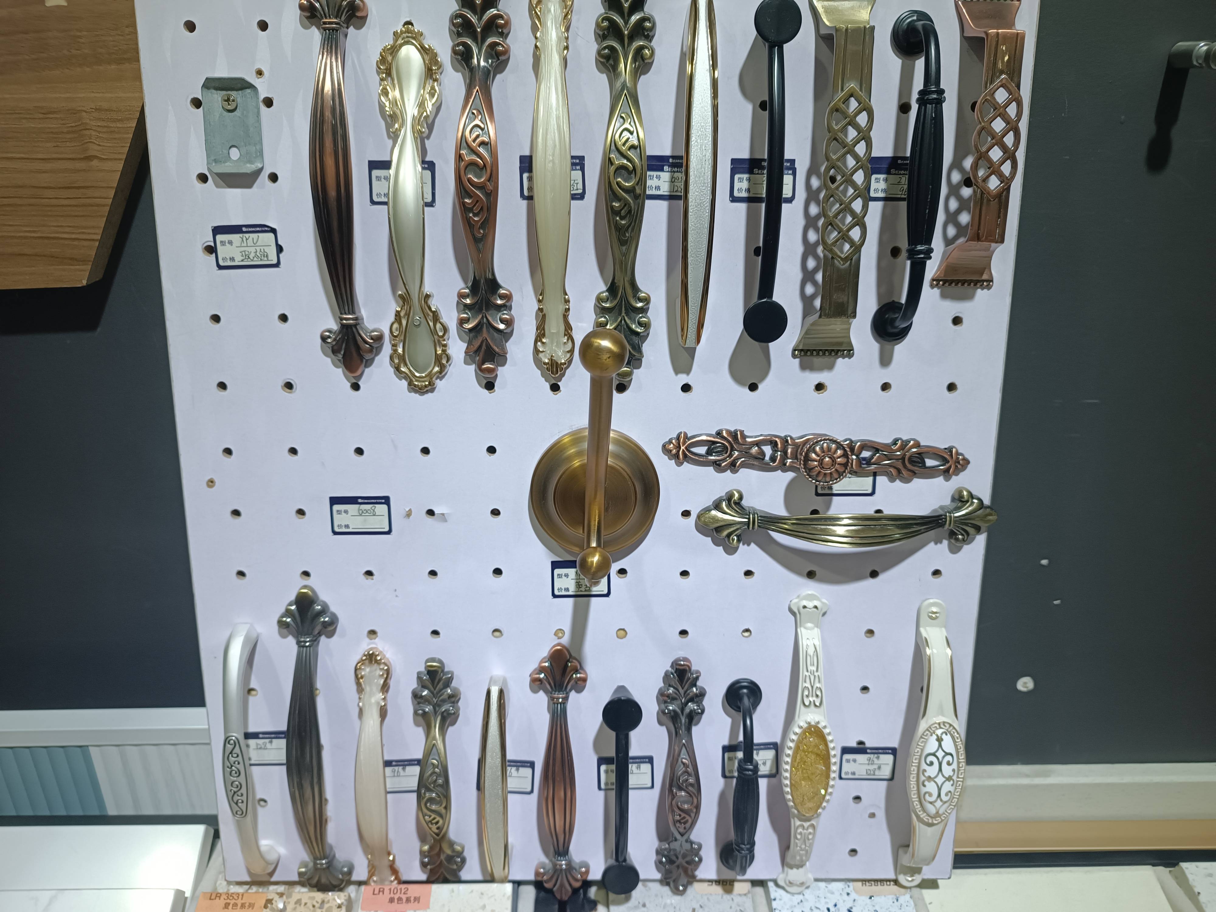 全屋定制怎么选五金配件_铰链_家具_抽屉