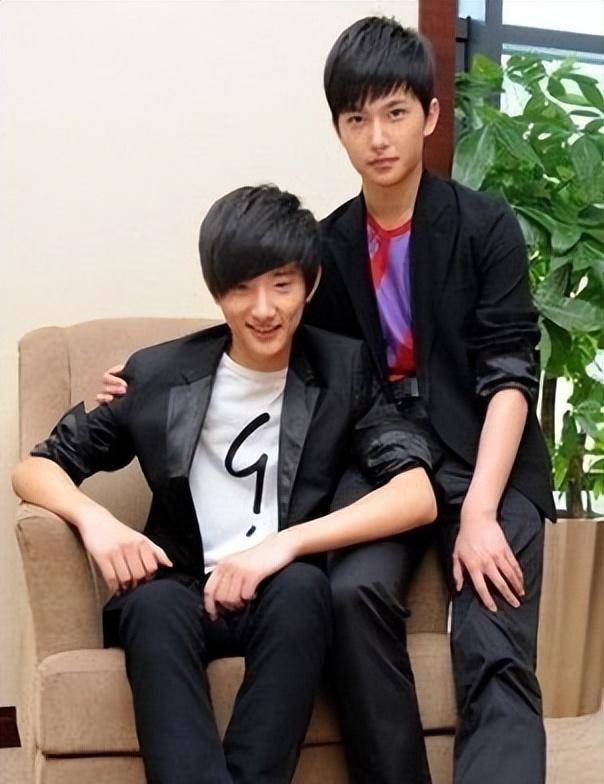 当众就要挥拳头教训一下对方,若不是一旁的杨洋拼命拦下,等待于小彤的