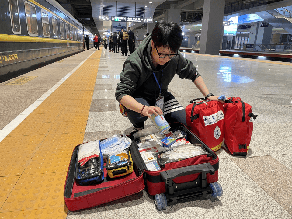 开往“人间仙境”的旅游专列发车啦！-人间仙境在哪里旅游