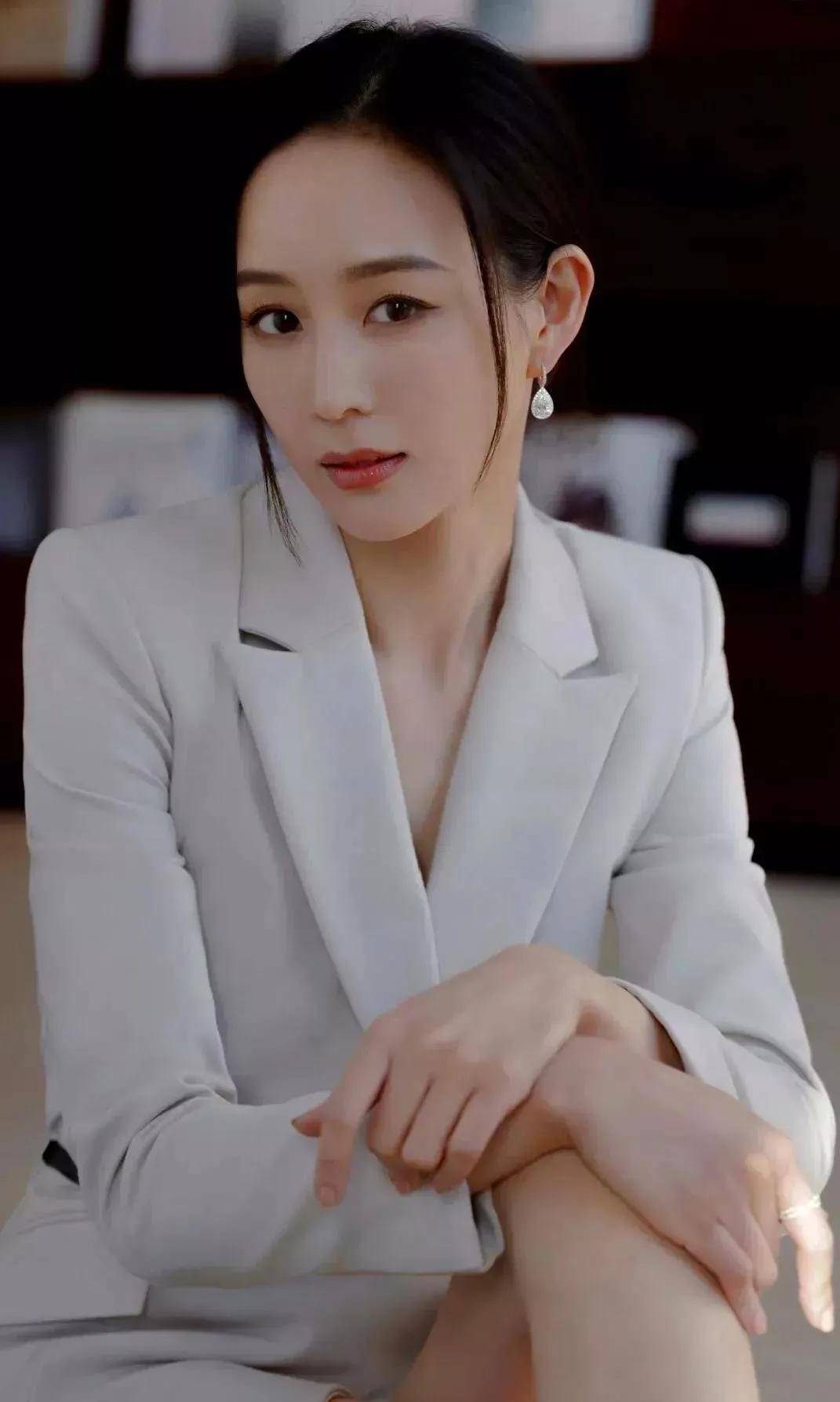 张钧甯,肤白貌美,温婉可人,气质优雅大气!_韵味_美女_魅力十足