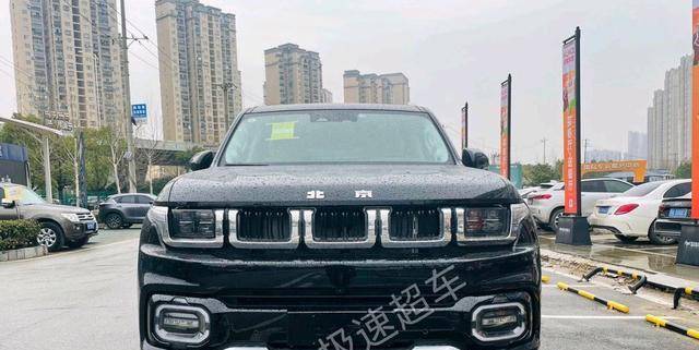 北汽bj60"黑骑士"曝光,竞争力飙升,标配非承载车身,稳重霸气_搜狐汽车