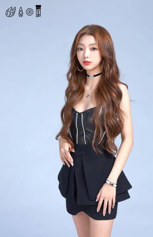 李紫婷气质优雅,百看不厌_火箭少女_纱裙_身材