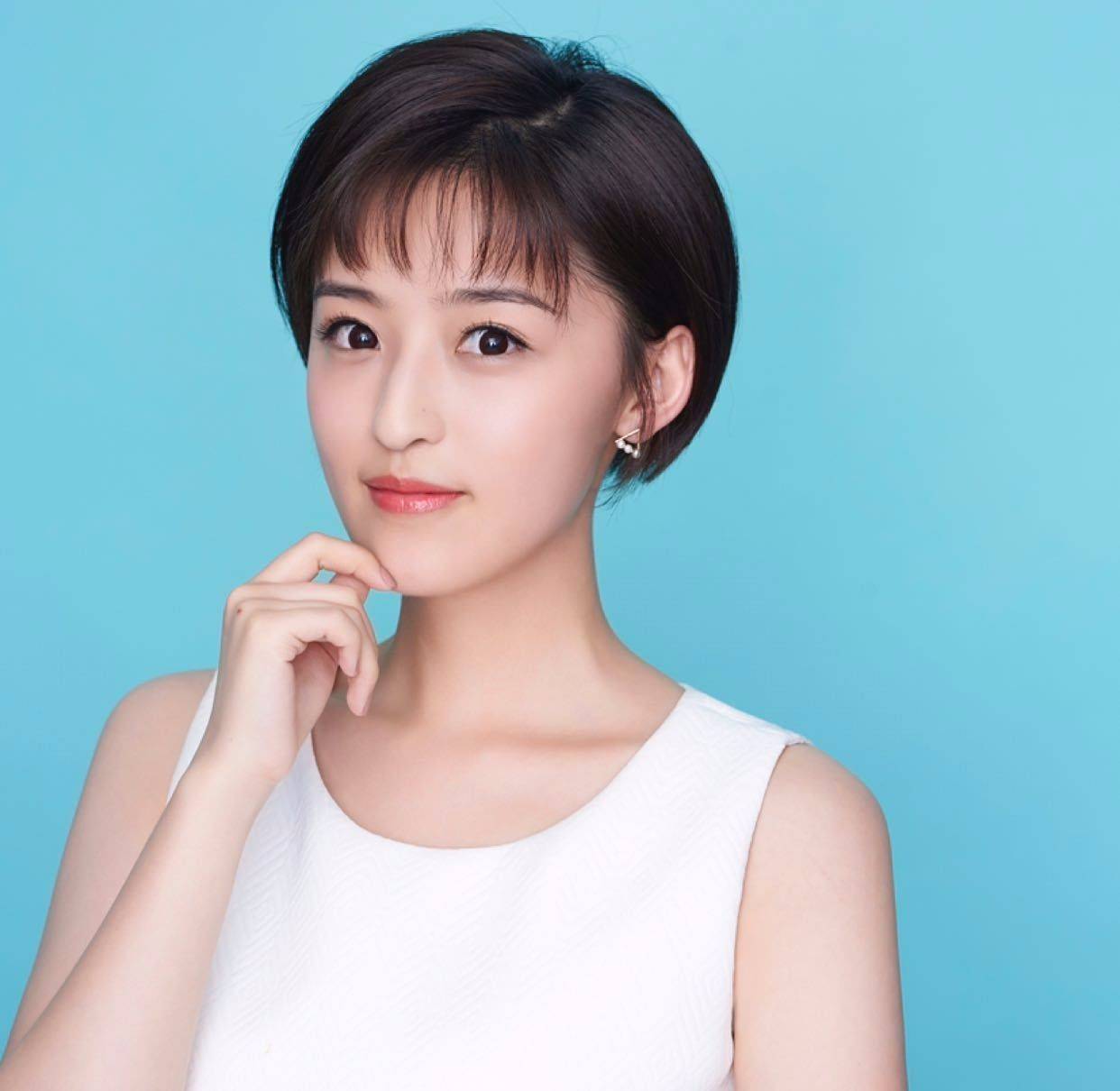 她曾是电视最美的女主持人,却因一场饭局毁了自己的前程_杨茗茗_因为