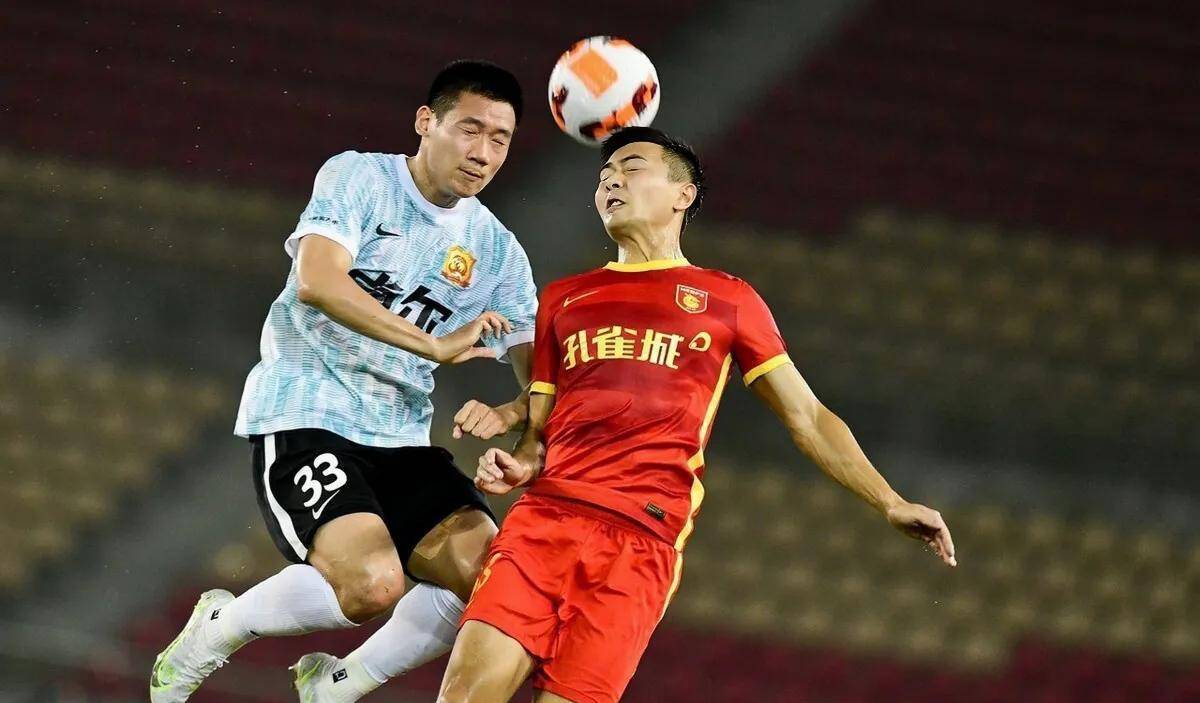 张威有望首发出战,成为国足亚运队新锋霸!_比赛_进球_中锋