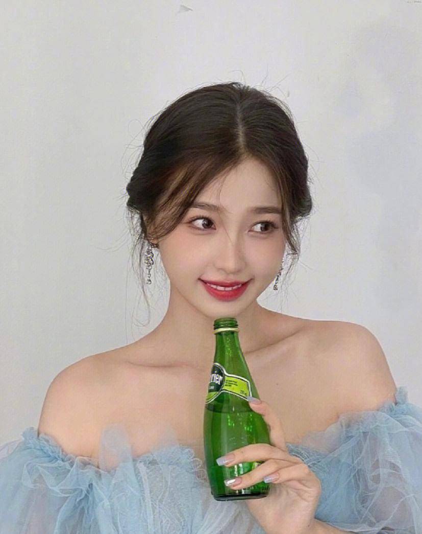 虞书欣:翻跳jennie的新歌舞蹈,为年轻人树立榜样_表演_观众_作品