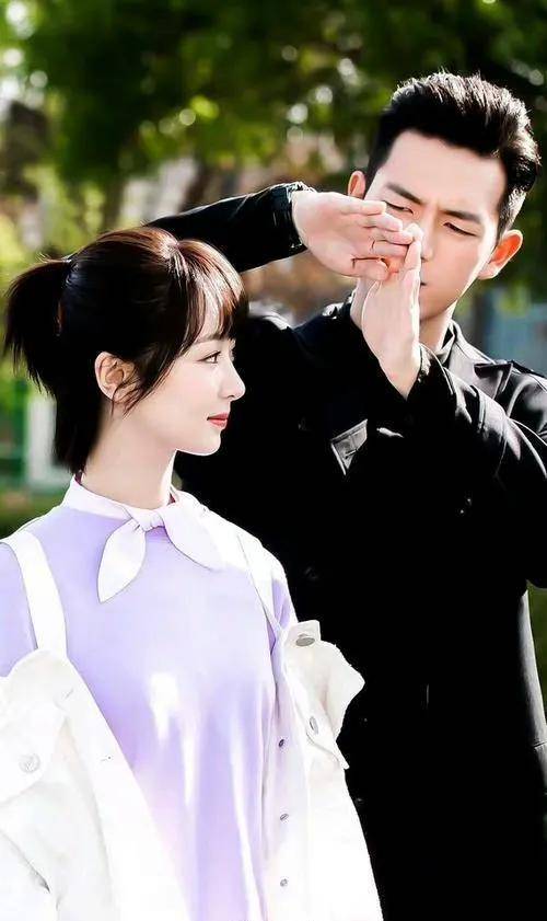 肖战杨紫重回娱乐榜,"小兔子"cp粉激动,职场粉哭笑不得_电影_搭档