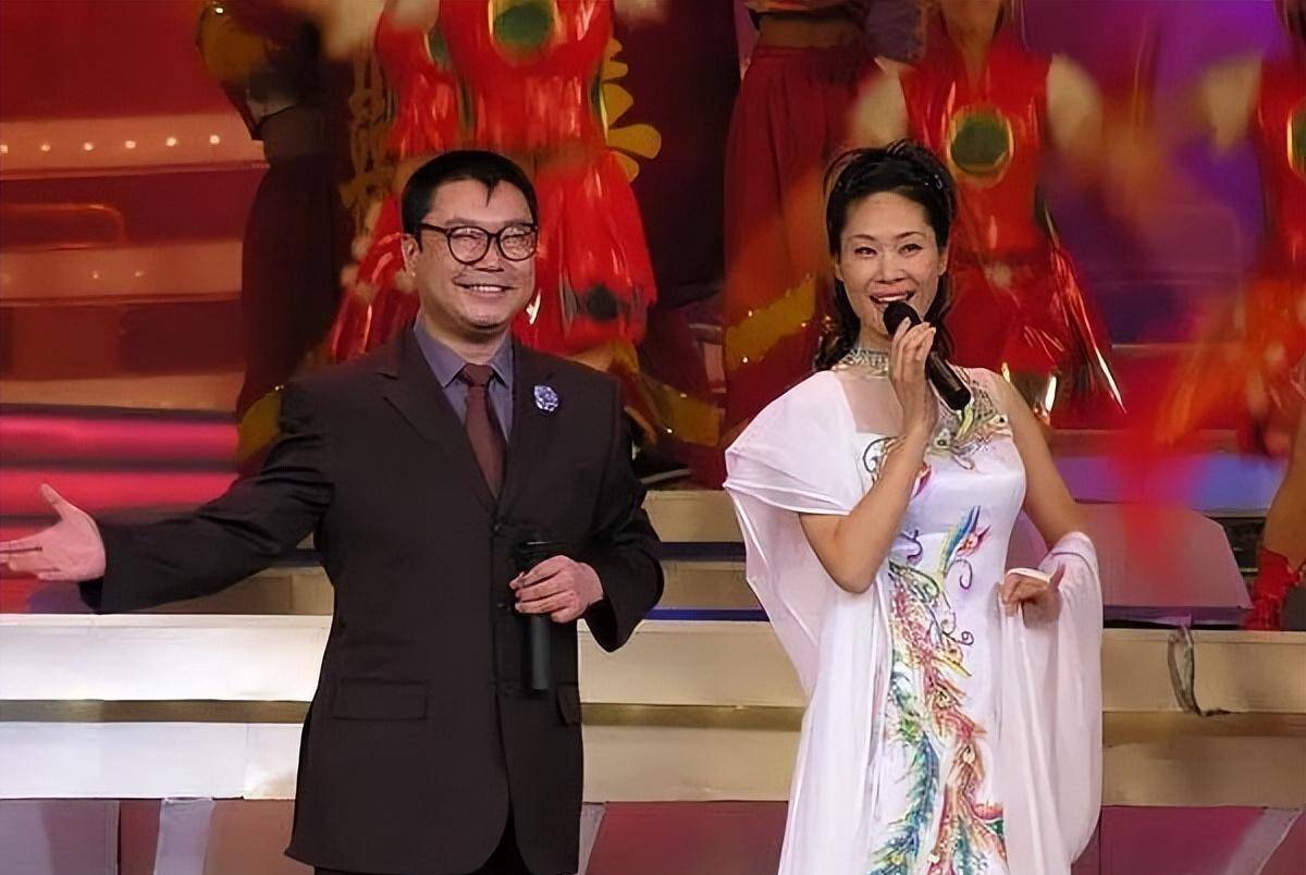 事实证明,54岁的尹相杰已经活成了一个"笑话"_于文华_父母_首歌