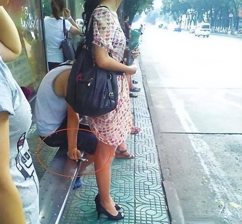 女星即蒋梦婕被偷拍裙底!