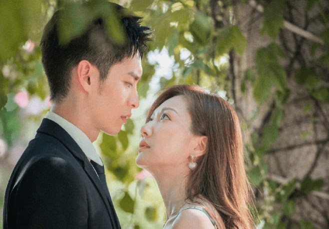 开播:悬疑氛围扑朔迷离,男女主cp感强演技炸裂_电视剧_作品_使命感
